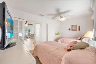 805 Mandarin Cir, Bradenton, FL 34208 - Photo 13