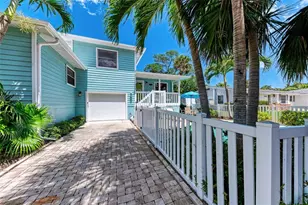 304 74th St, Holmes Beach, FL 34217 - Photo 35