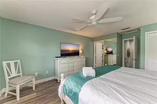 304 74th St, Holmes Beach, FL 34217 - Photo 17