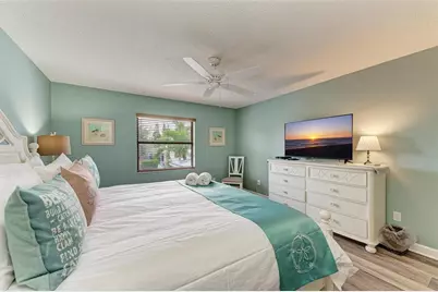 304 74th Street #B, Holmes Beach, FL 34217 - Photo 17
