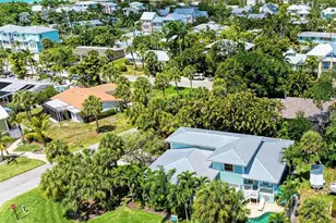 304 74th St, Holmes Beach, FL 34217 - Photo 37
