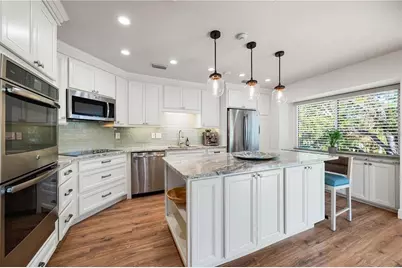 858 Hudson Avenue #858, Sarasota, FL 34236 - Photo 5