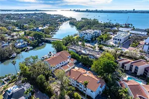 858 Hudson Ave, Sarasota, FL 34236 - Photo 39