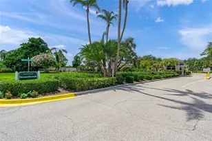 4098 Westbourne Cir, Sarasota, FL 34238 - Photo 3