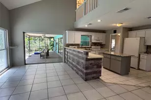 4256 King Richard Ln, Sarasota, FL 34232 - Photo 9