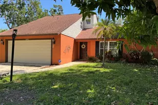 4256 King Richard Ln, Sarasota, FL 34232 - Photo 1