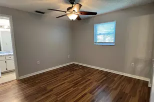 4256 King Richard Ln, Sarasota, FL 34232 - Photo 15