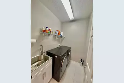 5508 Napa Drive, Sarasota, FL 34243 - Photo 19