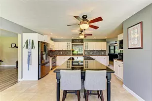 6114 95th Street Circle E, Bradenton, FL 34202 - Photo 5