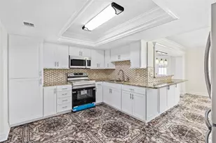 107 Valley Cir, Brandon, FL 33510 - Photo 21