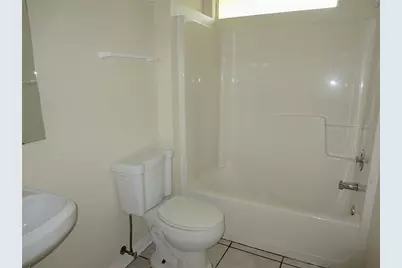 1604 27th Avenue E, Bradenton, FL 34208 - Photo 9