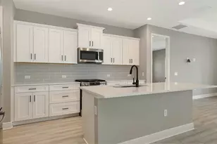 2142 Bamboo Palm Cv, Bradenton, FL 34212 - Photo 5