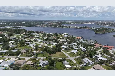 513 Pine Road, Nokomis, FL 34275 - Photo 5