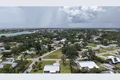 513 Pine Road, Nokomis, FL 34275 - Photo 17