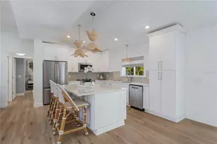 401 N Shore Dr, Anna Maria, FL 34216 - Photo 9