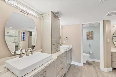 550 W Flamingo Drive #401, Venice, FL 34285 - Photo 13