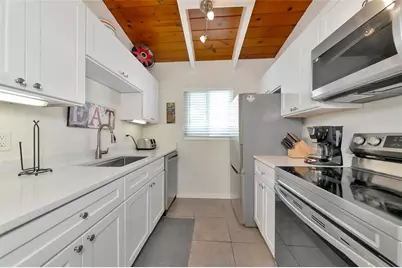 6006 Midnight Pass Road #51, Sarasota, FL 34242 - Photo 11