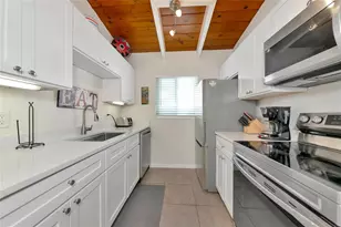 6006 Midnight Pass Rd, Sarasota, FL 34242 - Photo 11