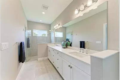 2802 Butterfly Jasmine Trail, Sarasota, FL 34240 - Photo 29