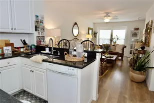 7329 Black Walnut Way, Lakewood Ranch, FL 34202 - Photo 15