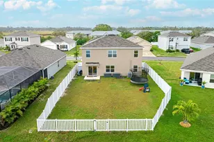 2118 Grand Flora Trl, Bradenton, FL 34208 - Photo 11