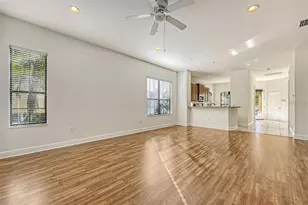 11409 Hawick Pl, Lakewood Ranch, FL 34202 - Photo 7