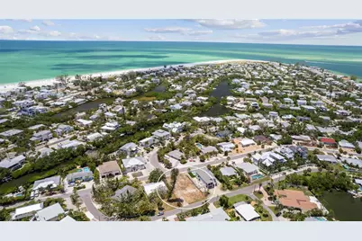 132 Crescent Drive, Anna Maria, FL 34216 - Photo 5