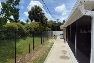 2410 Britannia Rd, Sarasota, FL 34231 - Photo 5