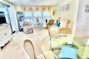132 S Park Dr, Venice, FL 34285 - Photo 7