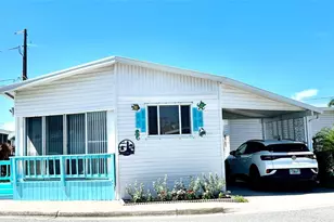 132 S Park Dr, Venice, FL 34285 - Photo 1