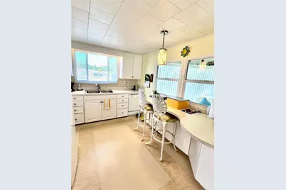 132 S Park Drive, Venice, FL 34285 - Photo 5