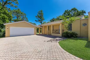 455 Acacia Dr, Sarasota, FL 34234 - Photo 43
