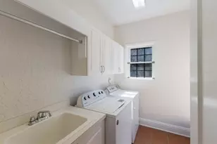 455 Acacia Dr, Sarasota, FL 34234 - Photo 29