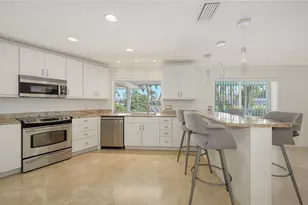 642 S Owl Dr, Sarasota, FL 34236 - Photo 13