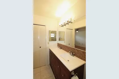 390 301 Boulevard W #24D, Bradenton, FL 34205 - Photo 17