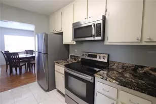 390 301 Blvd W, Bradenton, FL 34205 - Photo 5
