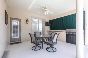 7211 Treymore Ct, Sarasota, FL 34243 - Photo 45