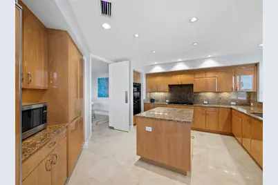 2050 Benjamin Franklin Drive #601-A, Sarasota, FL 34236 - Photo 15