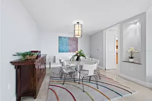 2050 Benjamin Franklin Dr, Sarasota, FL 34236 - Photo 9