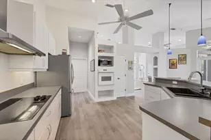 404 Bayside Ln, Nokomis, FL 34275 - Photo 9