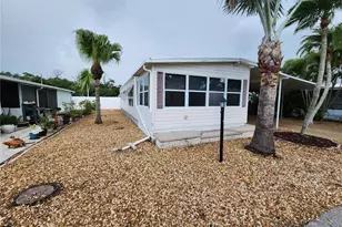 808 53rd Ave E, Bradenton, FL 34203 - Photo 1