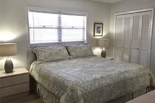 7193 W Country Club Dr N, Sarasota, FL 34243 - Photo 19