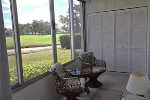 7193 W Country Club Dr N, Sarasota, FL 34243 - Photo 9