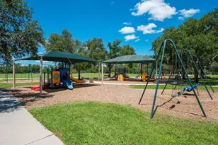 6404 Royal Tern Cir, Lakewood Ranch, FL 34202 - Photo 49