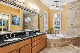 6404 Royal Tern Cir, Lakewood Ranch, FL 34202 - Photo 23