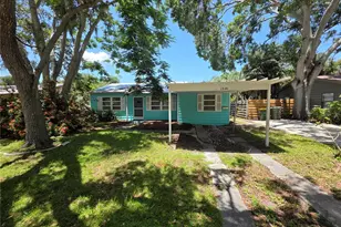 1330 Rhodes Ave, Sarasota, FL 34239 - Photo 1