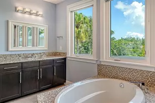 1583 Hansen St, Sarasota, FL 34231 - Photo 39