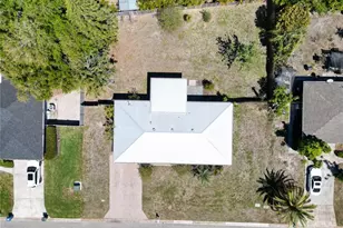 3013 Jennings Dr, Sarasota, FL 34239 - Photo 17
