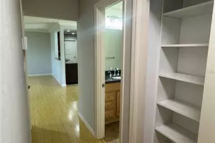 3013 Jennings Dr, Sarasota, FL 34239 - Photo 7