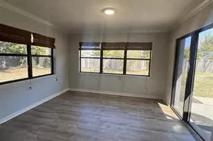 3013 Jennings Dr, Sarasota, FL 34239 - Photo 9
